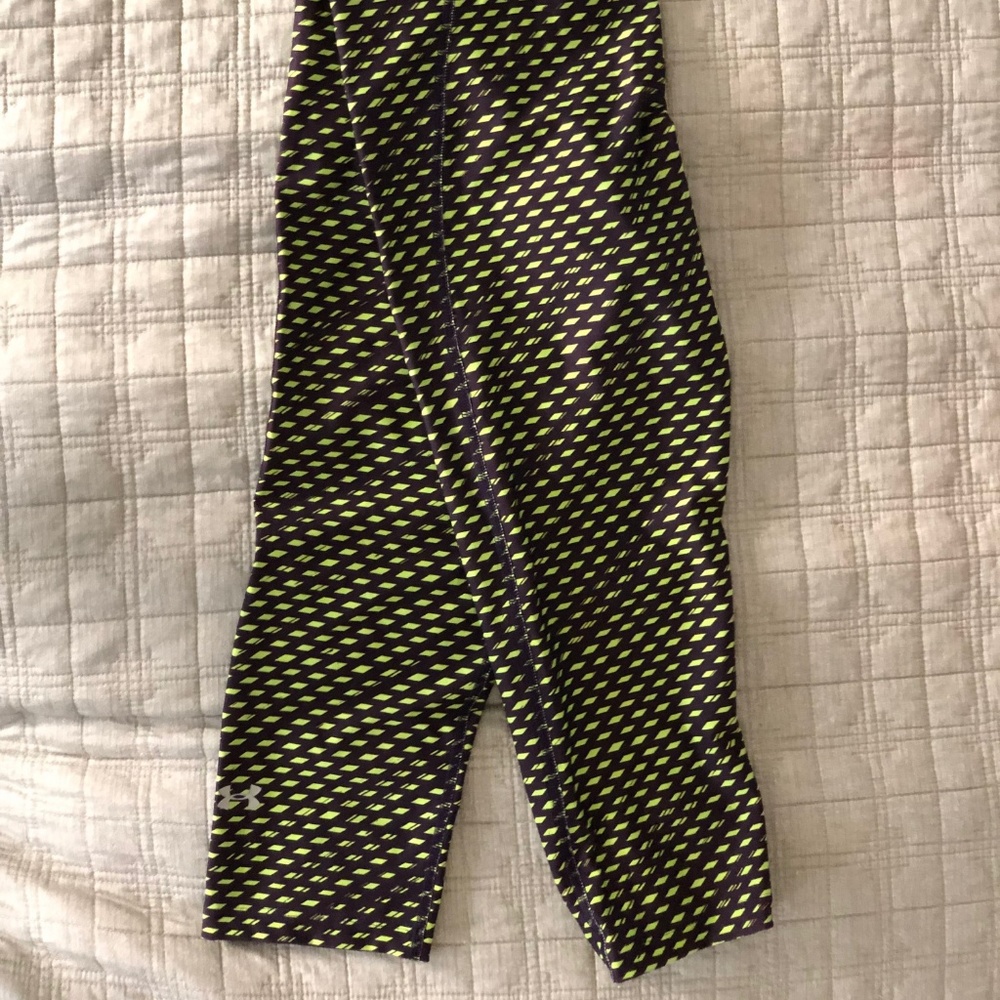 Under Armour Capri Pants (M)
